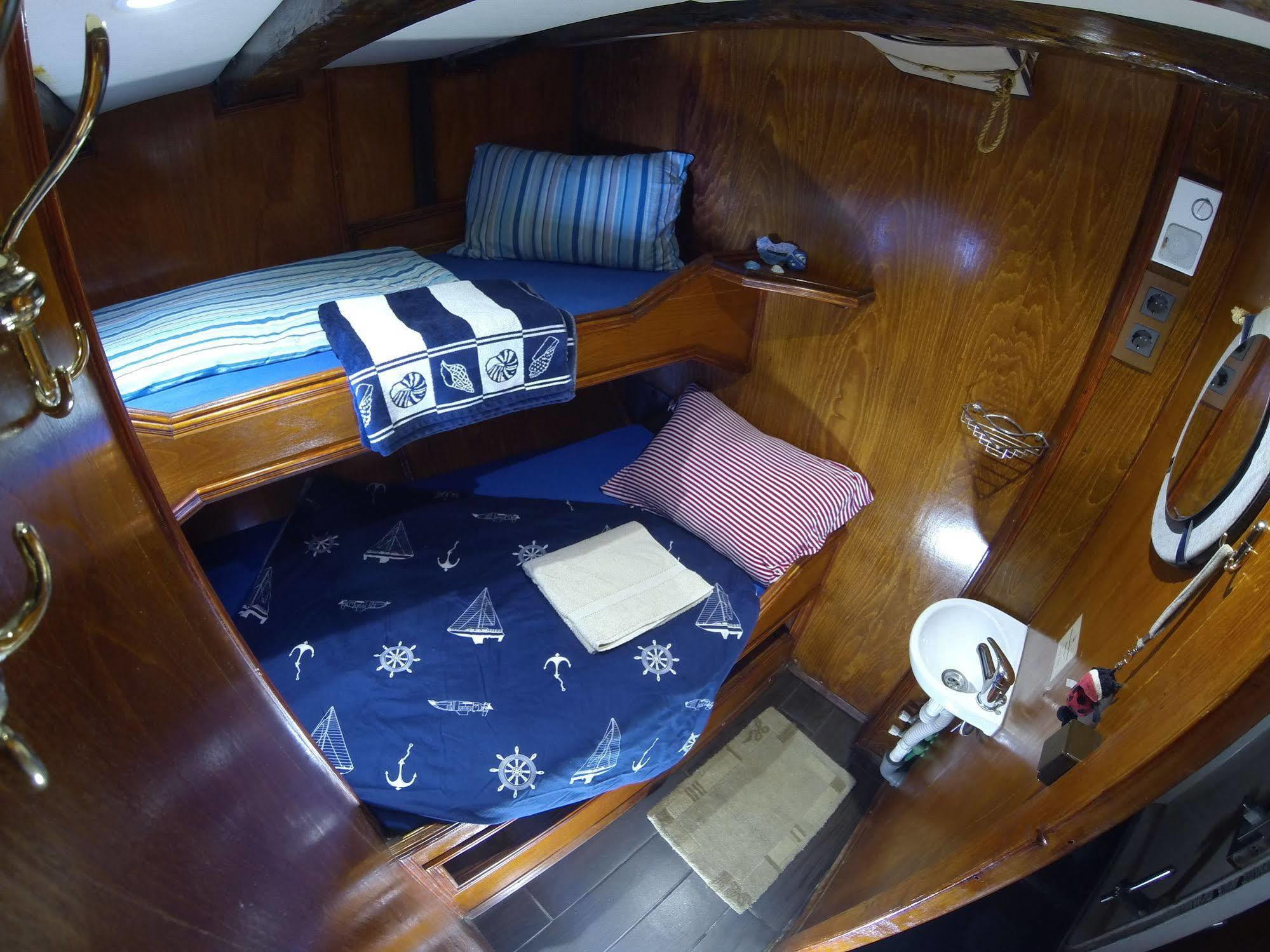 Boat Ms Cutty Jean Hotell Sliema Eksteriør bilde