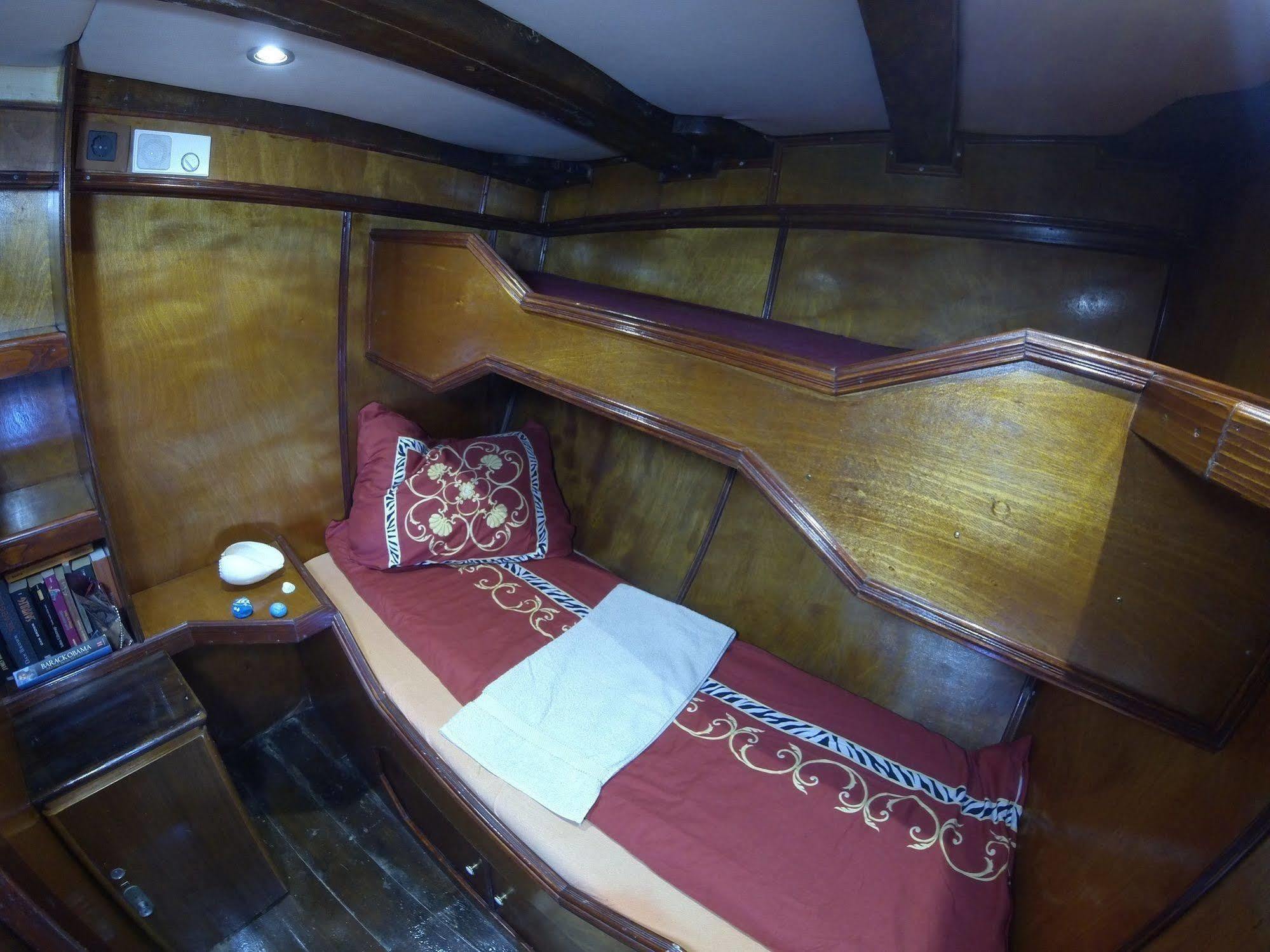 Boat Ms Cutty Jean Hotell Sliema Eksteriør bilde
