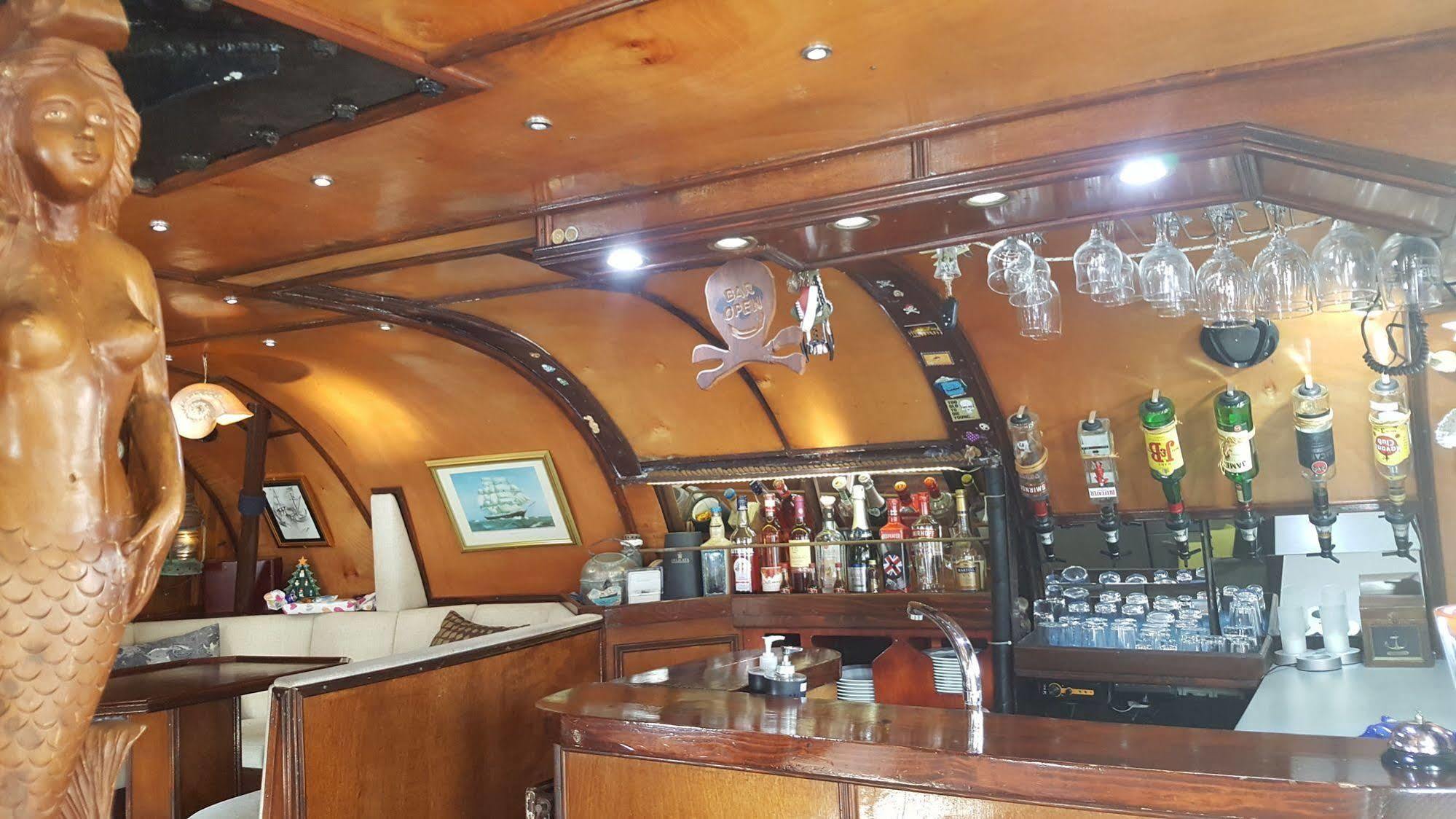 Boat Ms Cutty Jean Hotell Sliema Eksteriør bilde